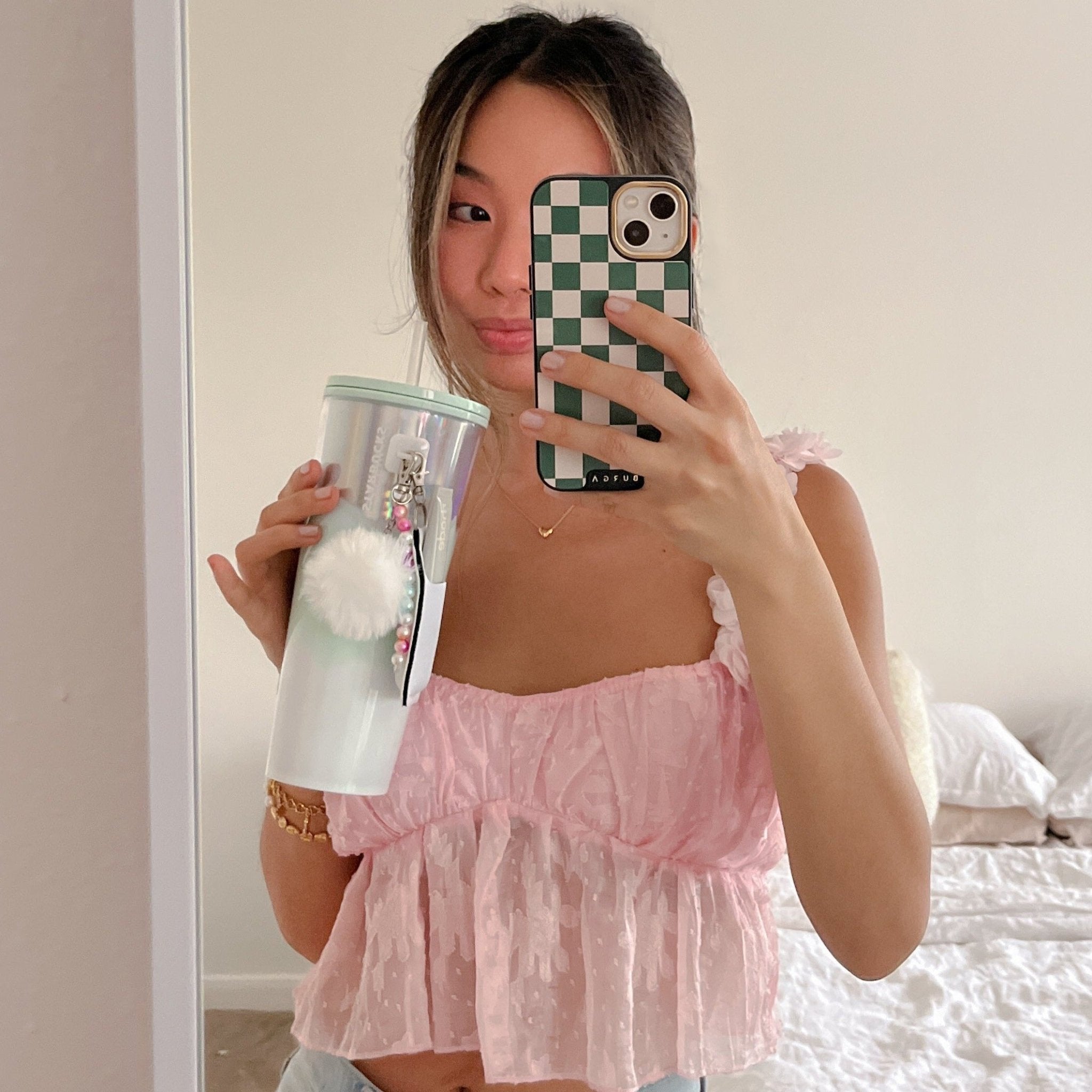 Handmade pearl accessory for water bottles
