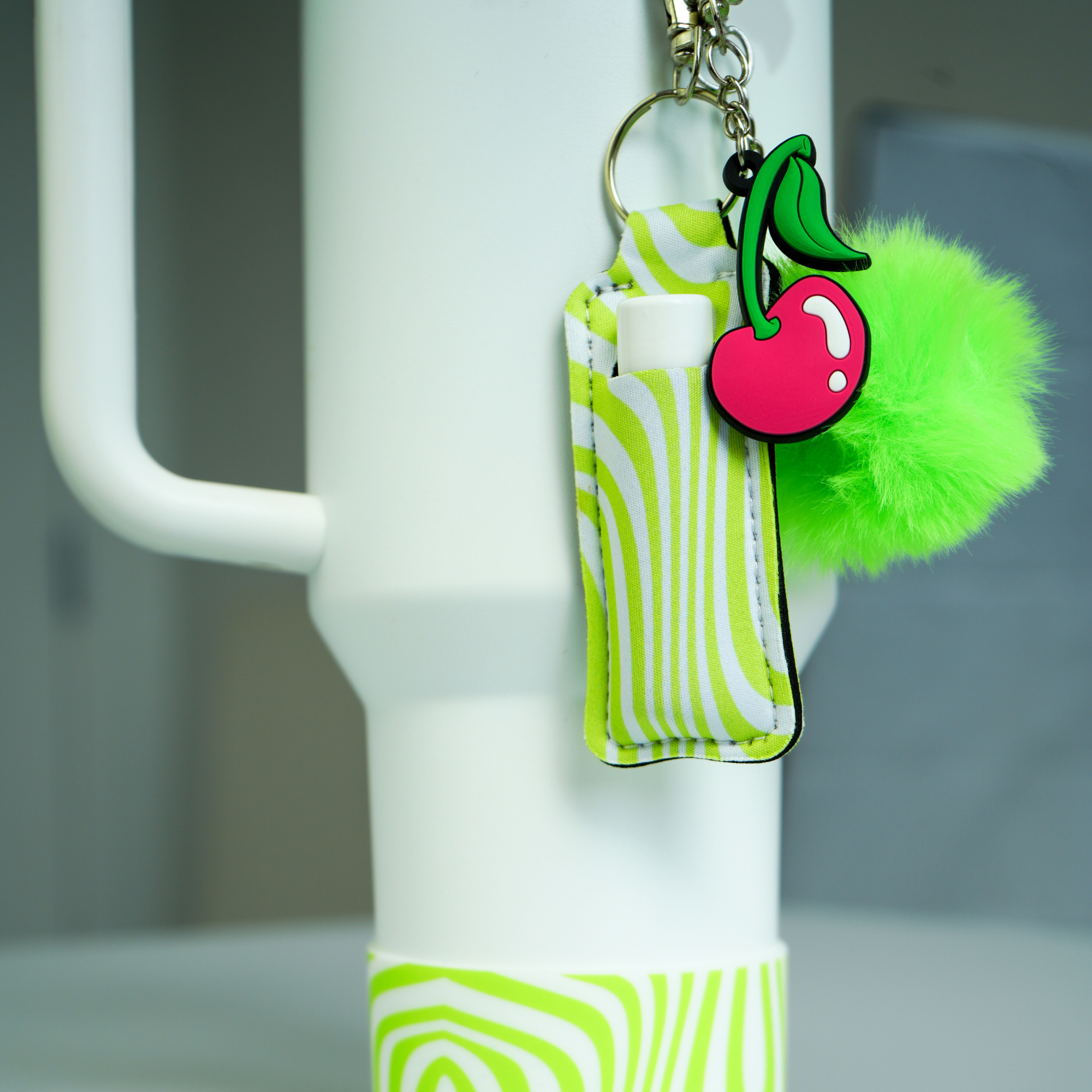 Green Wave Lip Gloss Holder